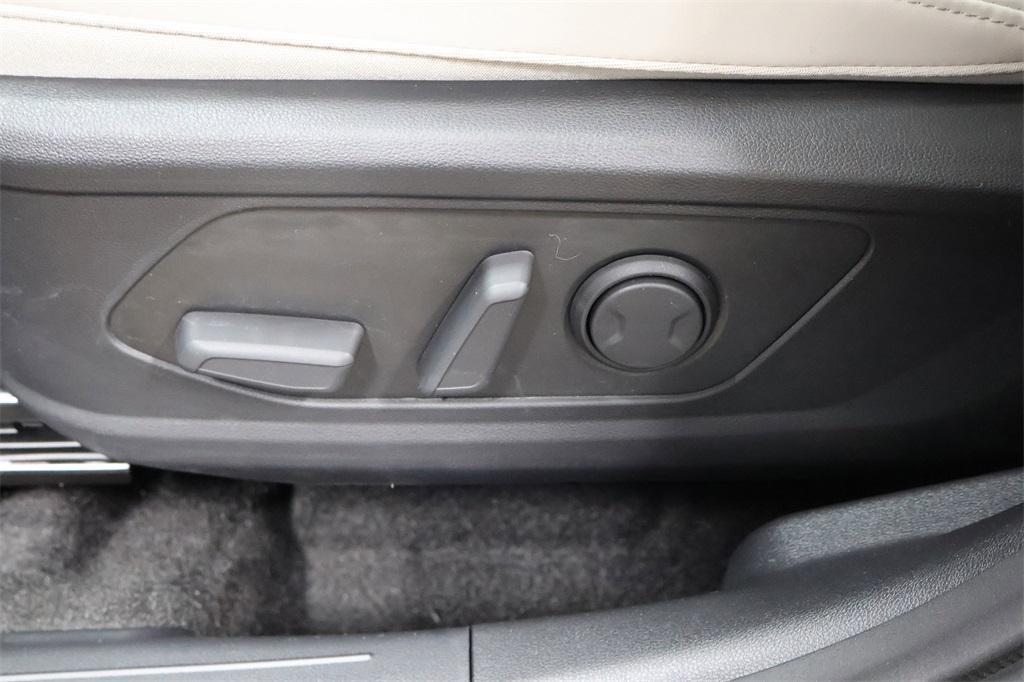 new 2025 Hyundai TUCSON Hybrid car, priced at $33,328