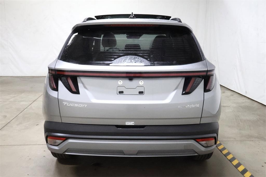 new 2025 Hyundai TUCSON Hybrid car, priced at $33,328