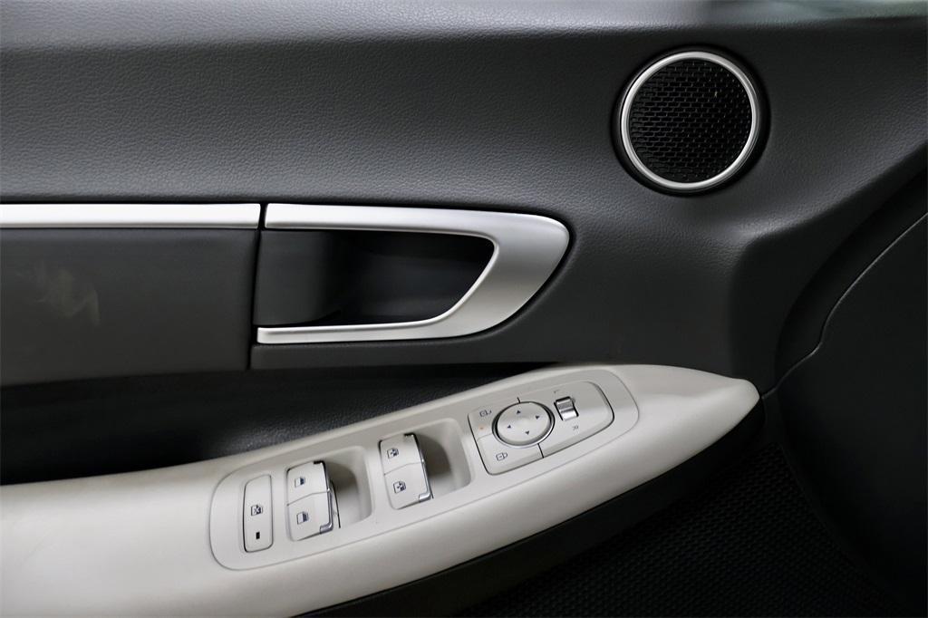 new 2025 Hyundai Sonata car, priced at $27,395