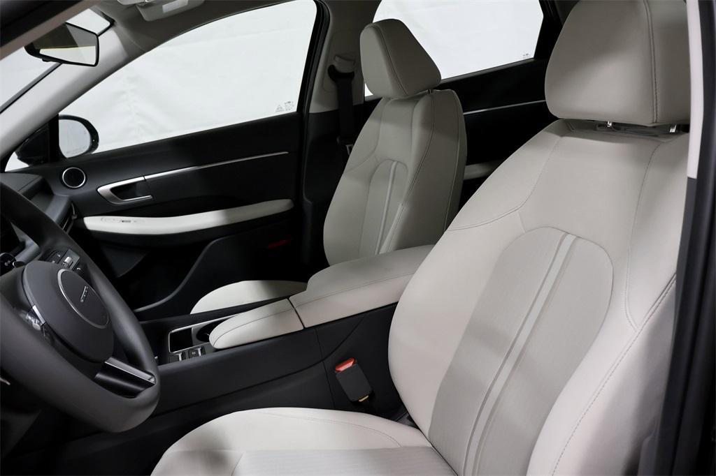 new 2025 Hyundai Sonata car, priced at $27,395