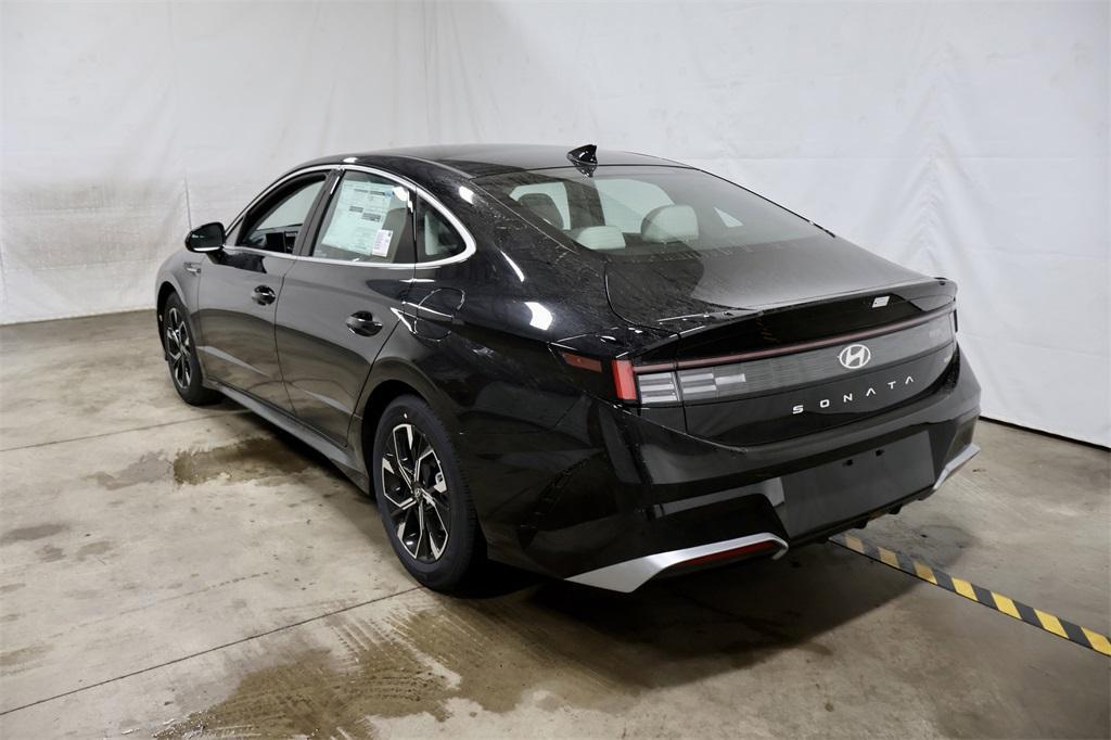 new 2025 Hyundai Sonata car, priced at $27,395