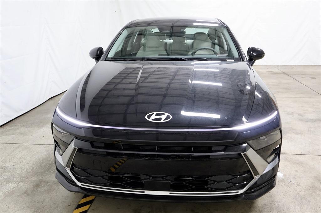 new 2025 Hyundai Sonata car, priced at $27,395