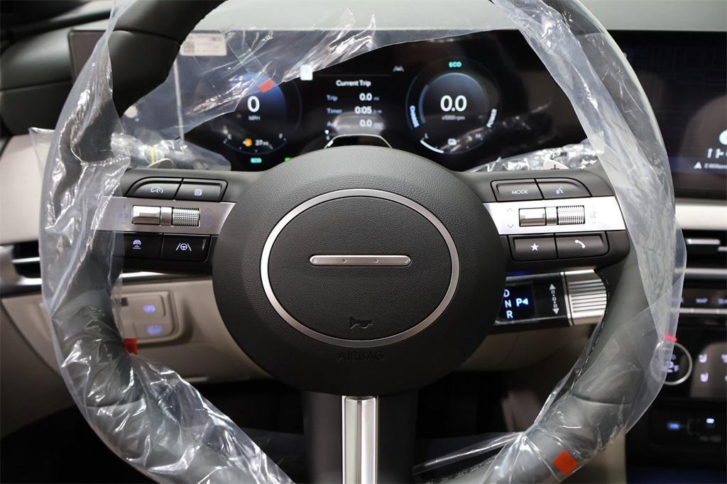 new 2025 Hyundai TUCSON Hybrid car, priced at $39,948