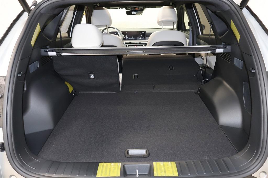 new 2025 Hyundai TUCSON Hybrid car, priced at $39,948