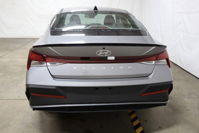 new 2025 Hyundai Elantra car, priced at $22,462