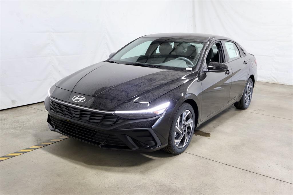 new 2025 Hyundai Elantra car, priced at $23,606