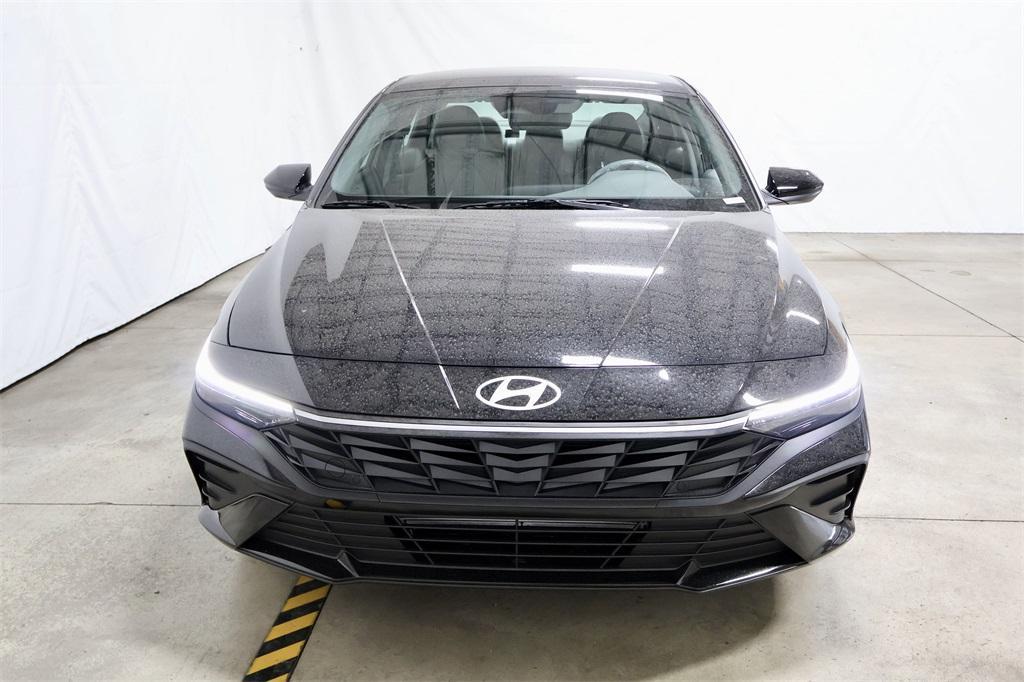 new 2025 Hyundai Elantra car, priced at $23,606