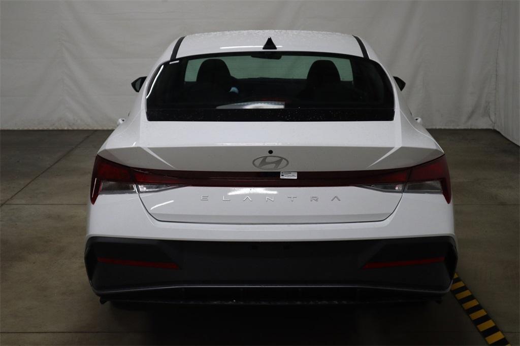 new 2024 Hyundai Elantra car, priced at $23,729
