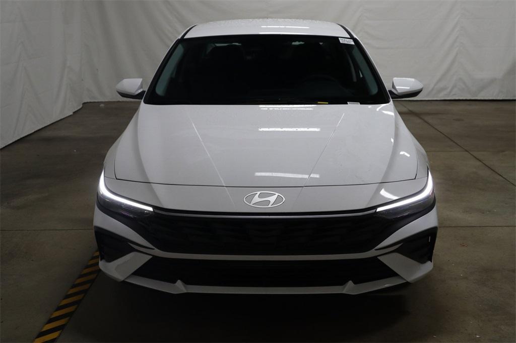 new 2024 Hyundai Elantra car, priced at $23,729