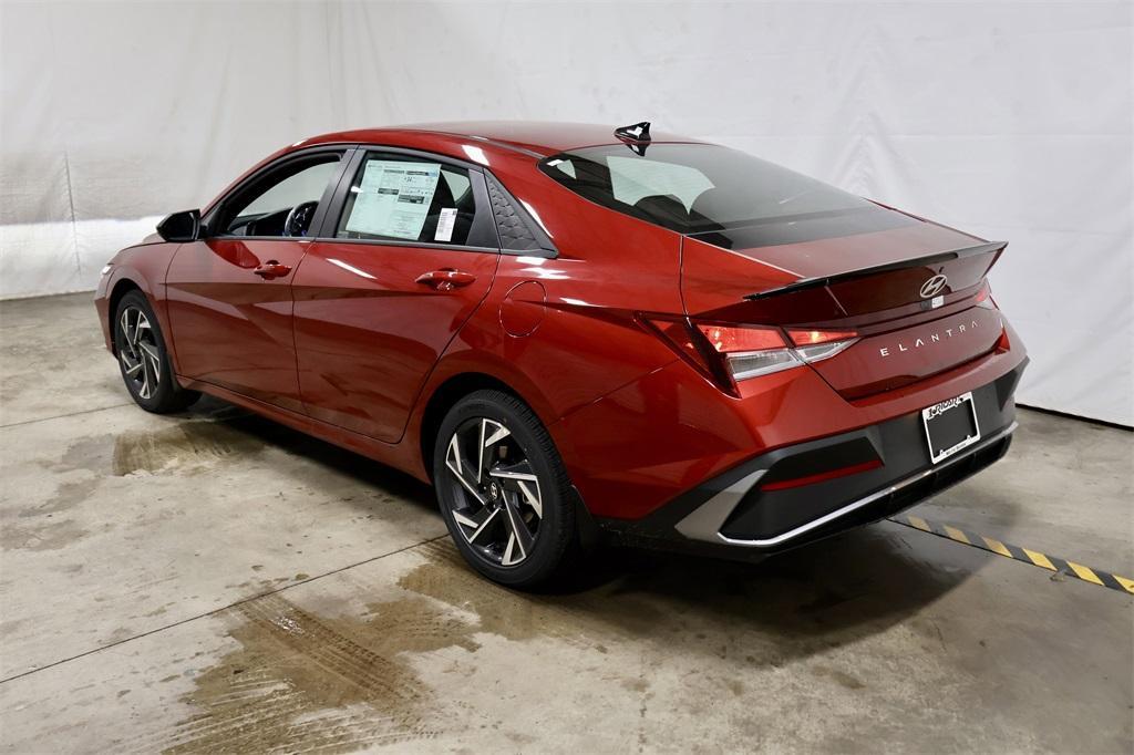 new 2025 Hyundai Elantra car, priced at $24,136