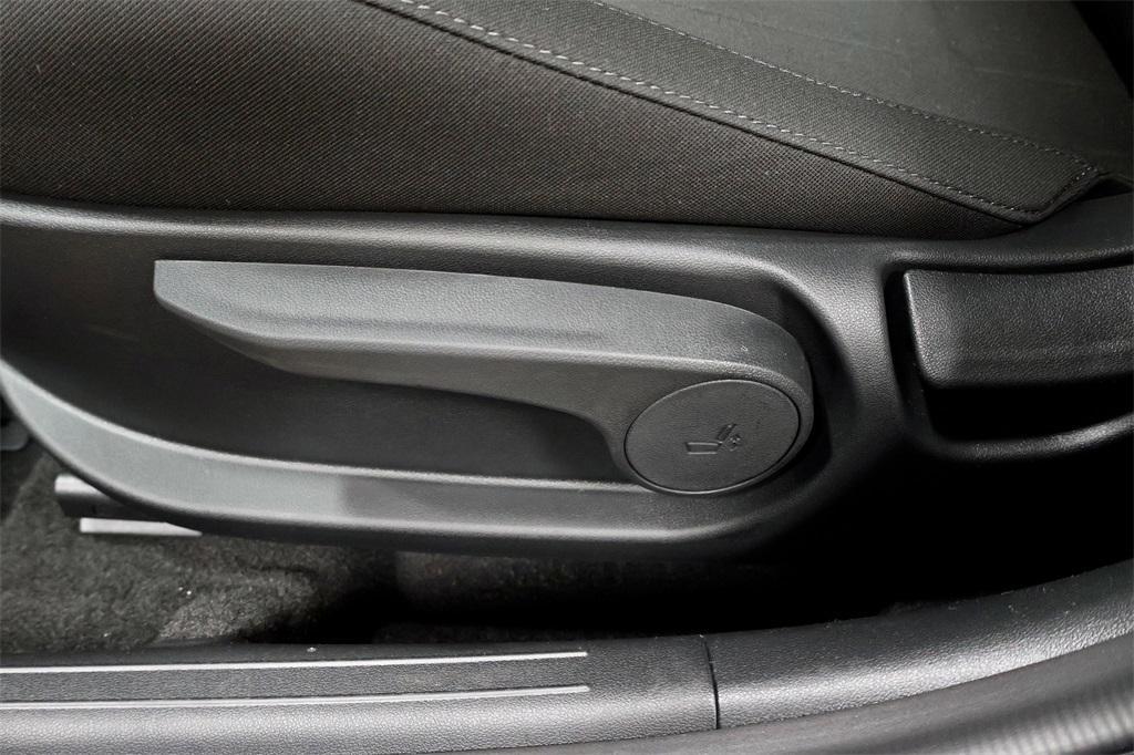 new 2025 Hyundai Elantra car, priced at $24,136