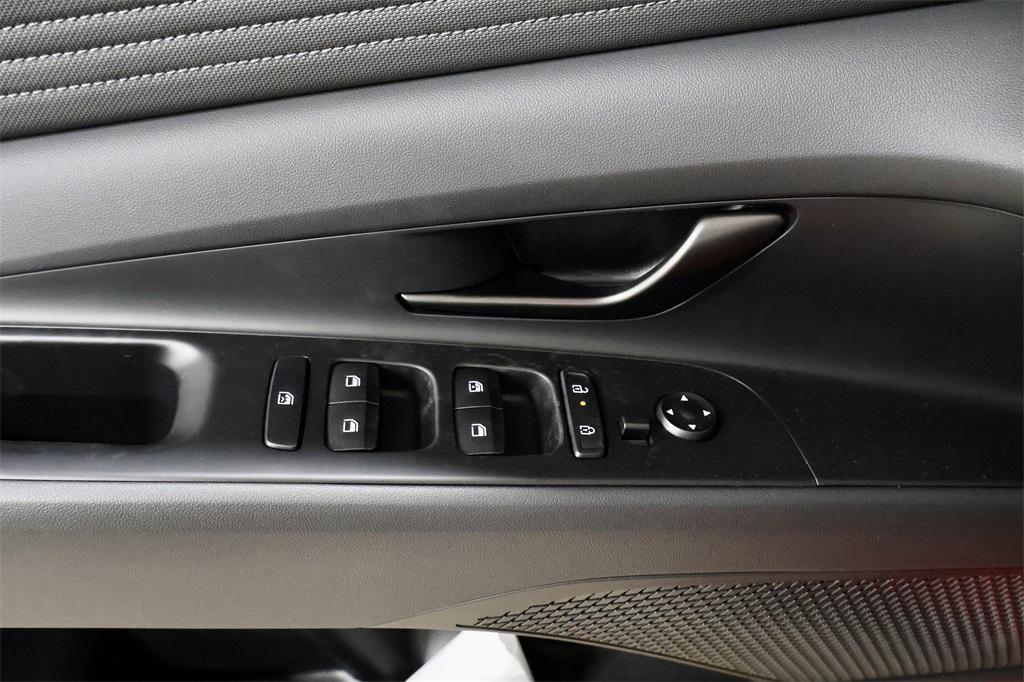 new 2025 Hyundai Elantra car, priced at $24,136