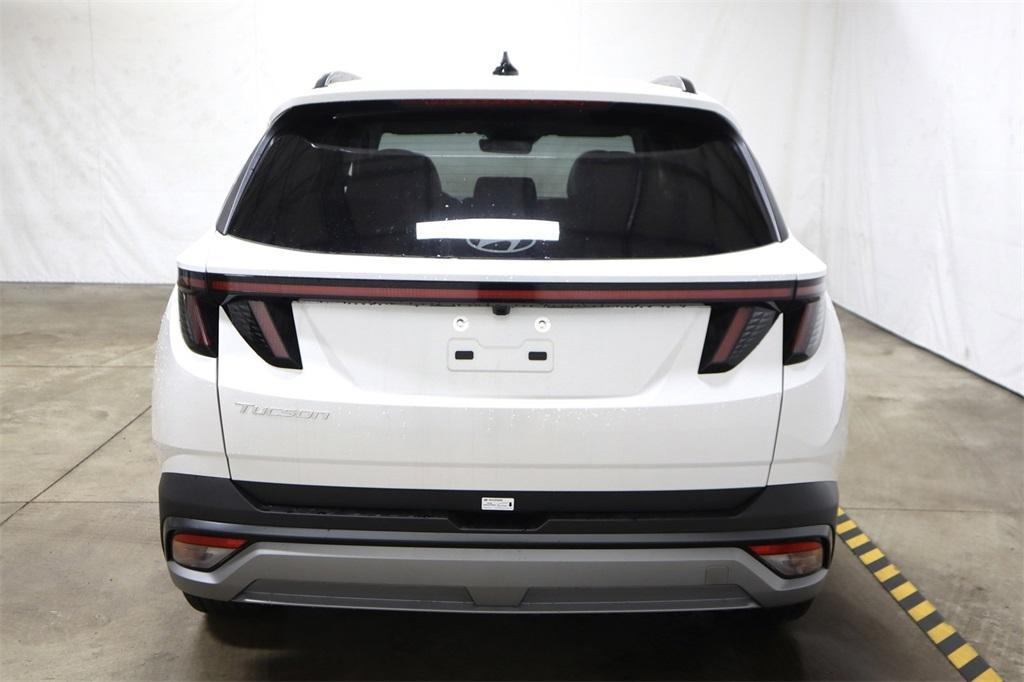 new 2025 Hyundai Tucson car, priced at $30,306