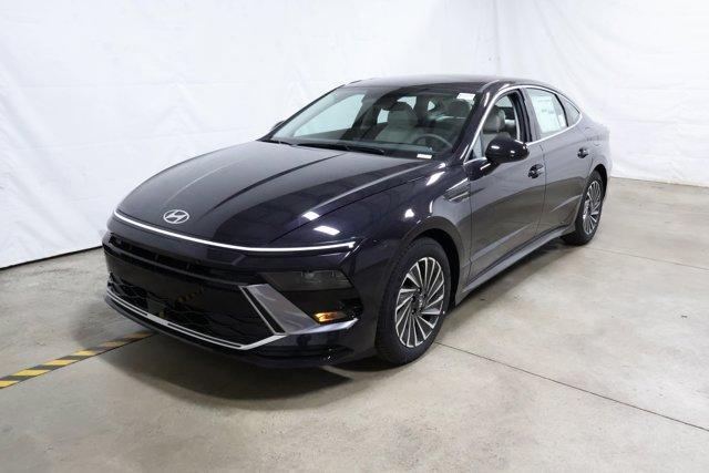 new 2025 Hyundai Sonata Hybrid car, priced at $31,412