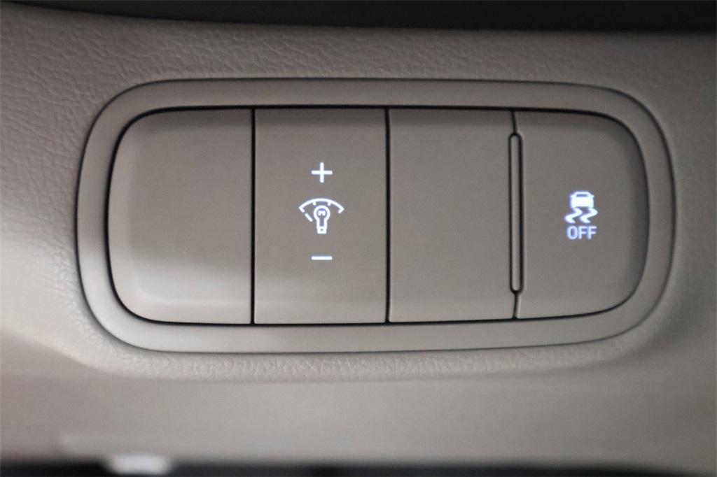 new 2025 Hyundai Venue car, priced at $24,036