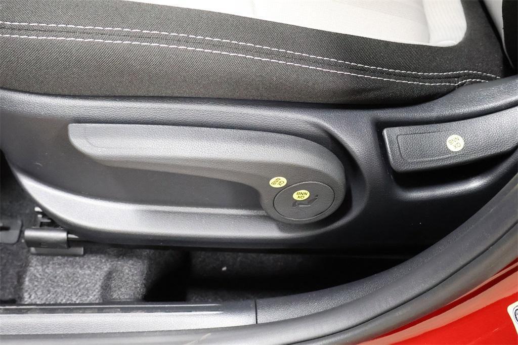 new 2025 Hyundai Venue car, priced at $24,036