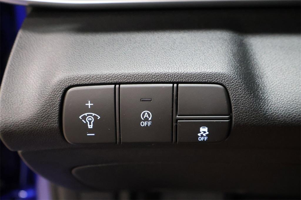 new 2025 Hyundai Elantra car, priced at $21,534