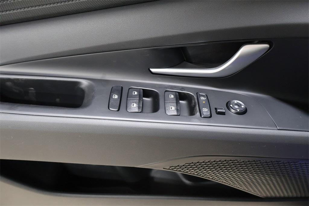 new 2025 Hyundai Elantra car, priced at $21,534