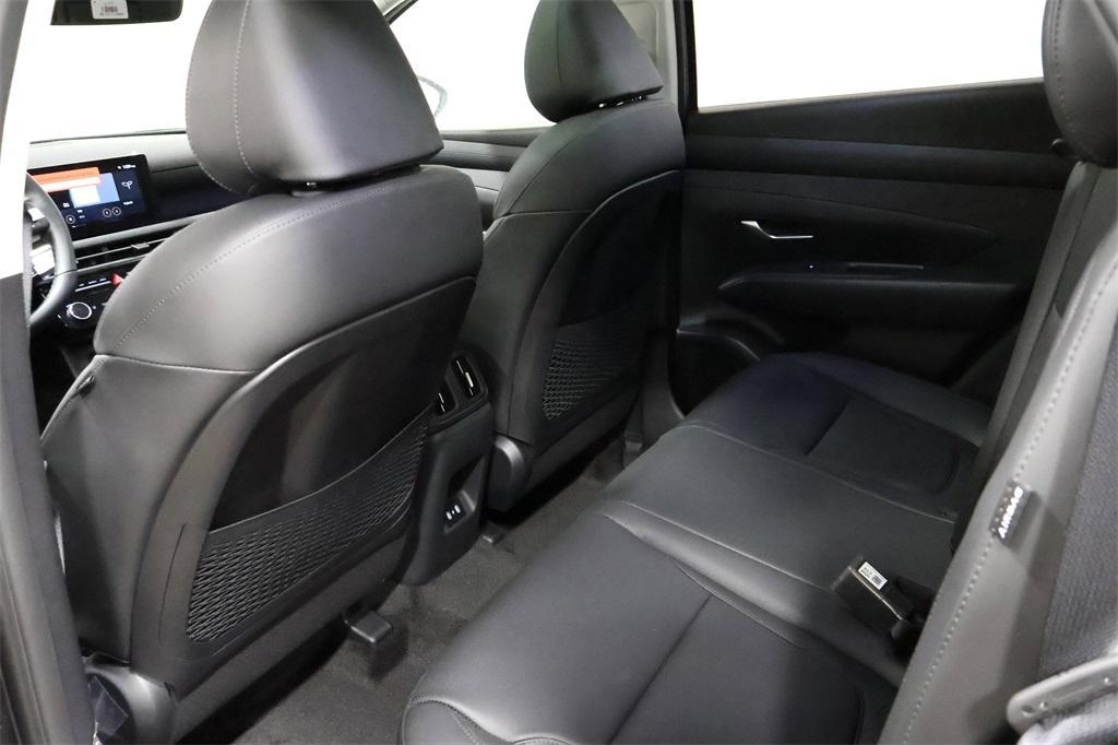 new 2025 Hyundai TUCSON Hybrid car, priced at $33,388