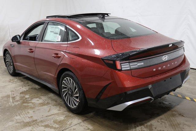 new 2025 Hyundai Sonata Hybrid car, priced at $37,634