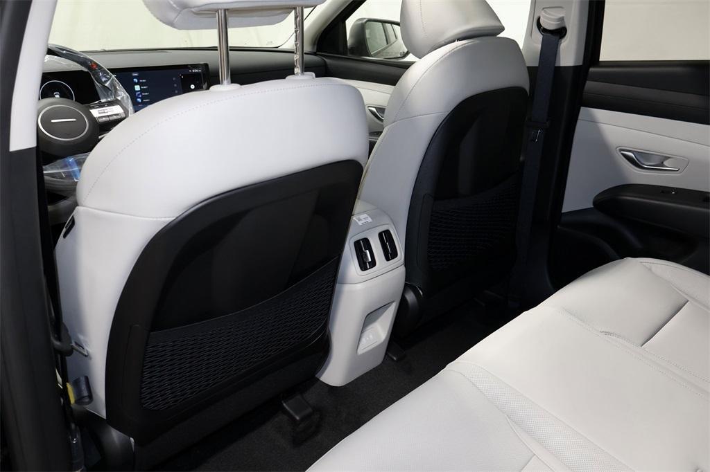 new 2025 Hyundai TUCSON Hybrid car, priced at $33,414