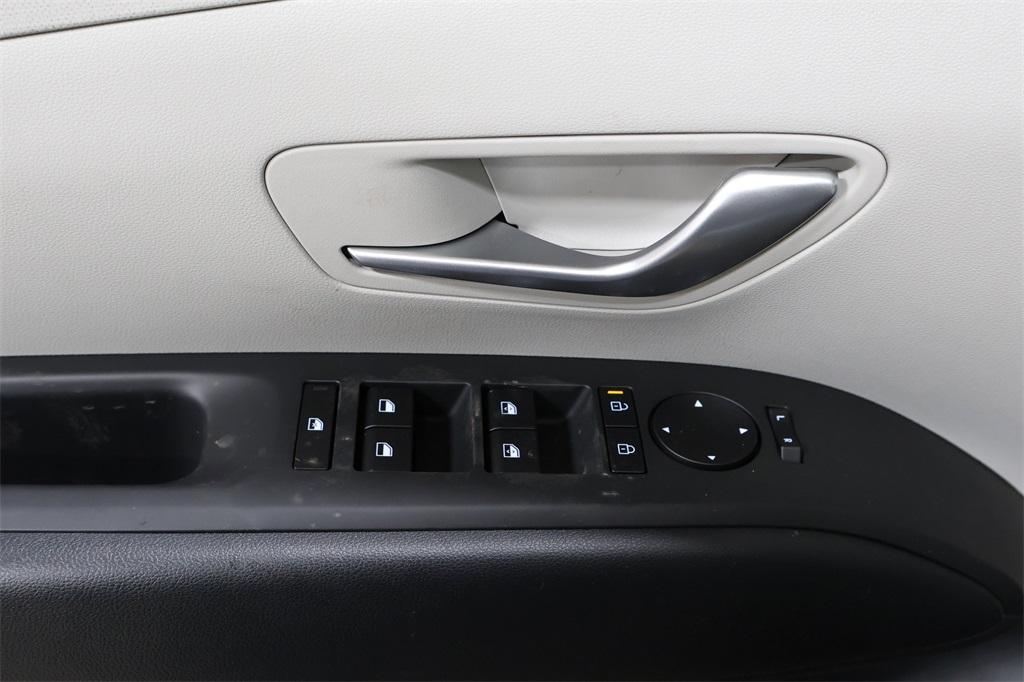 new 2025 Hyundai TUCSON Hybrid car, priced at $33,414