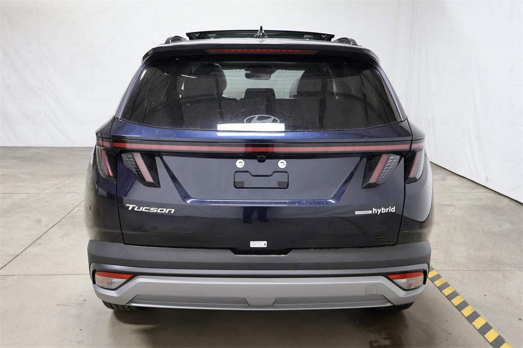 new 2025 Hyundai TUCSON Hybrid car, priced at $33,414