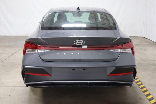 new 2024 Hyundai Elantra car, priced at $25,314