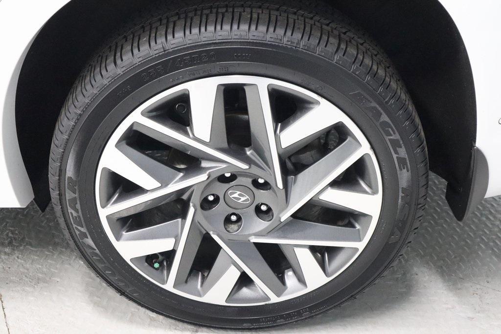 used 2021 Hyundai Santa Fe car, priced at $22,926