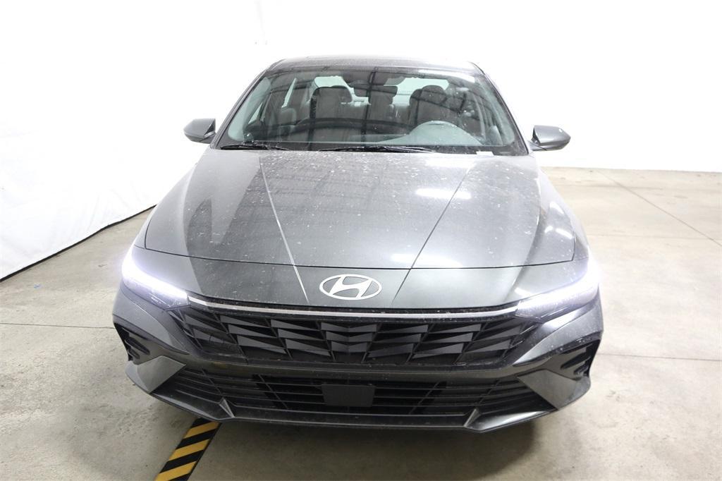 new 2025 Hyundai Elantra car, priced at $25,738