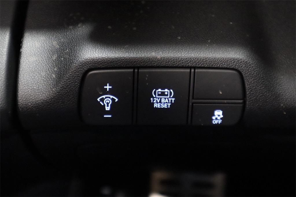 new 2025 Hyundai ELANTRA HEV car, priced at $26,098