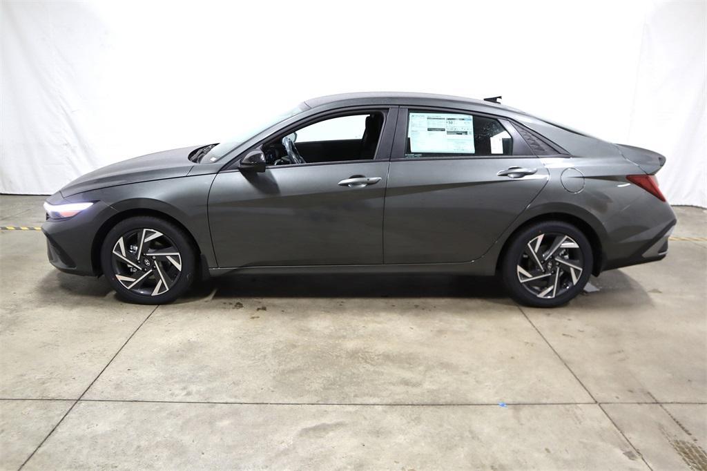 new 2025 Hyundai ELANTRA HEV car, priced at $26,098