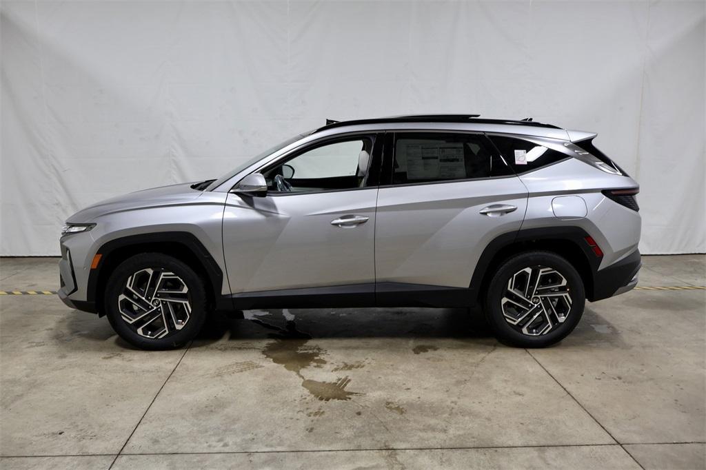 new 2025 Hyundai TUCSON Hybrid car, priced at $39,186