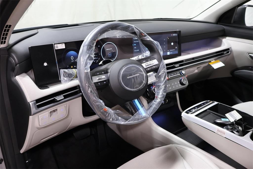 new 2025 Hyundai TUCSON Hybrid car, priced at $39,186