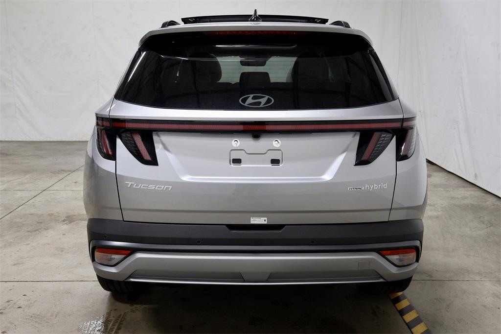new 2025 Hyundai TUCSON Hybrid car, priced at $39,186