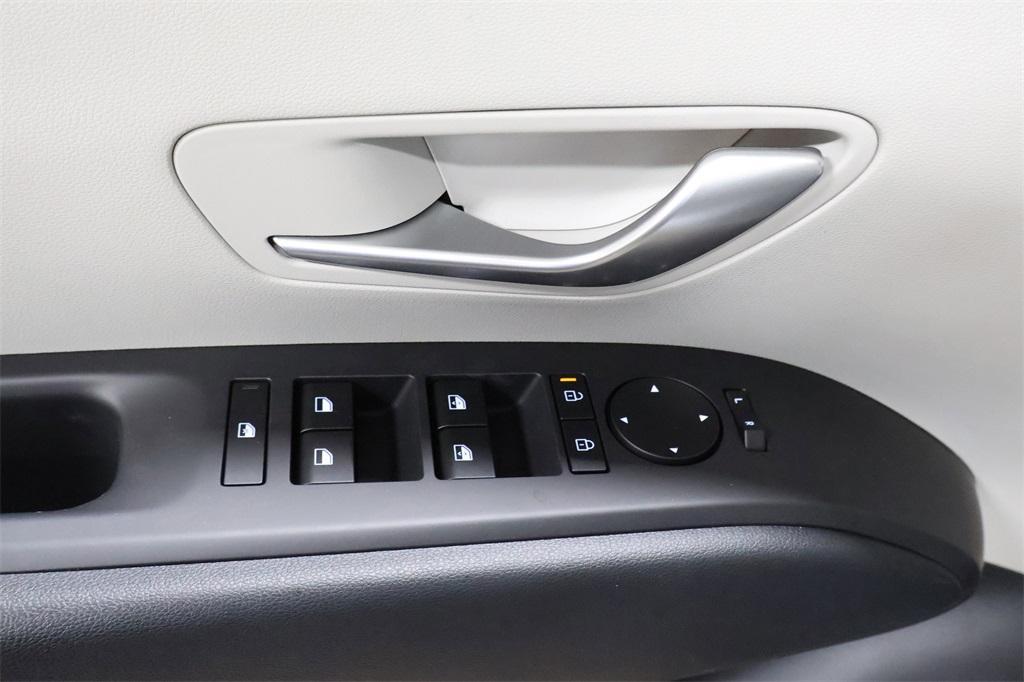 new 2025 Hyundai TUCSON Hybrid car, priced at $33,328