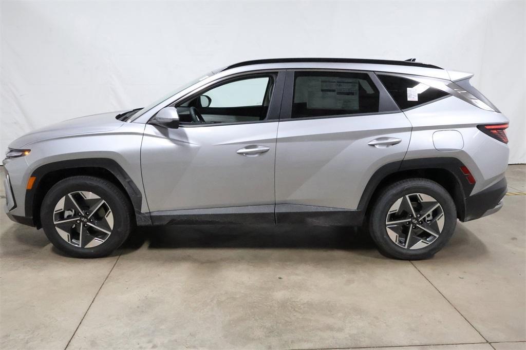 new 2025 Hyundai TUCSON Hybrid car, priced at $33,328