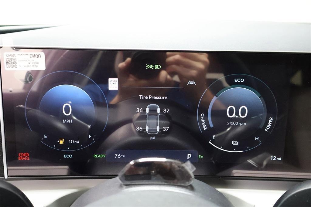 new 2025 Hyundai TUCSON Hybrid car, priced at $33,328