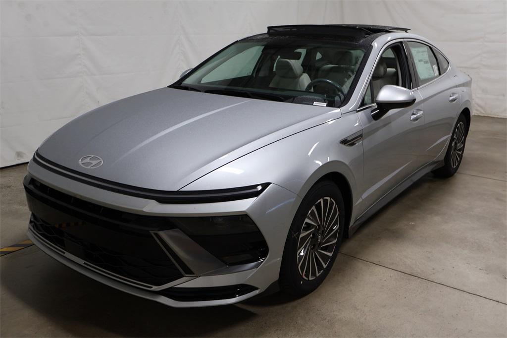new 2026 Hyundai Sonata Hybrid car, priced at $32,893