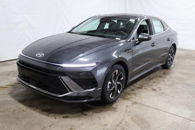 new 2025 Hyundai Sonata car, priced at $28,575