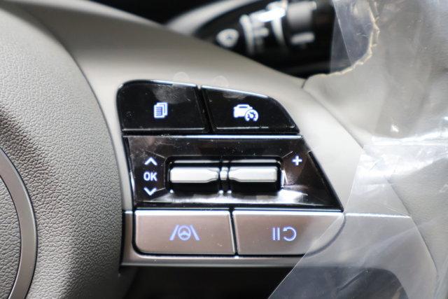 new 2025 Hyundai Elantra car, priced at $22,604