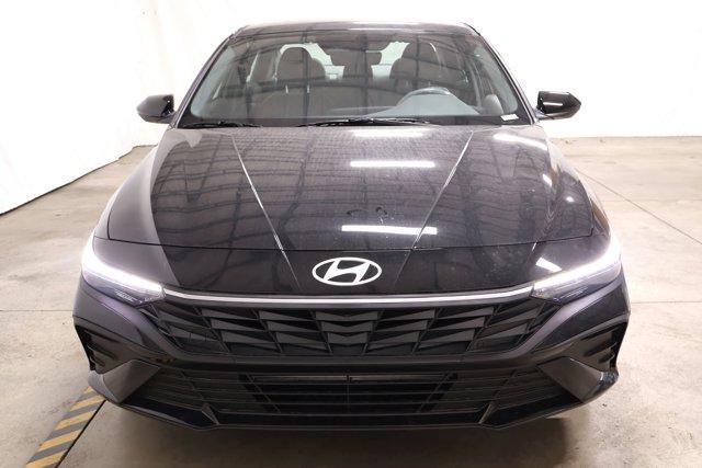 new 2025 Hyundai Elantra car, priced at $22,604