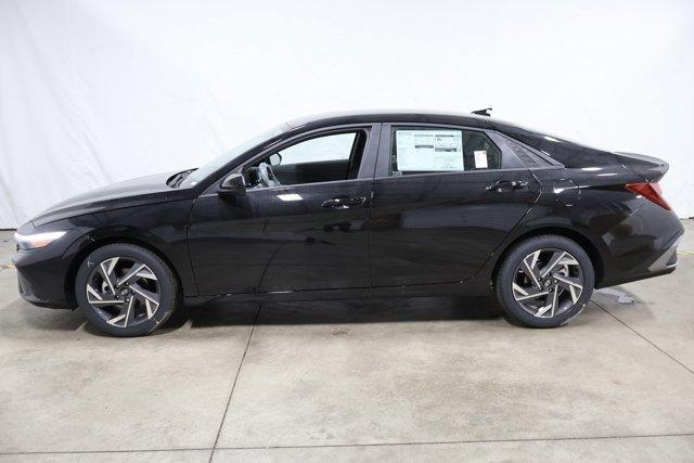 new 2025 Hyundai Elantra car, priced at $22,604