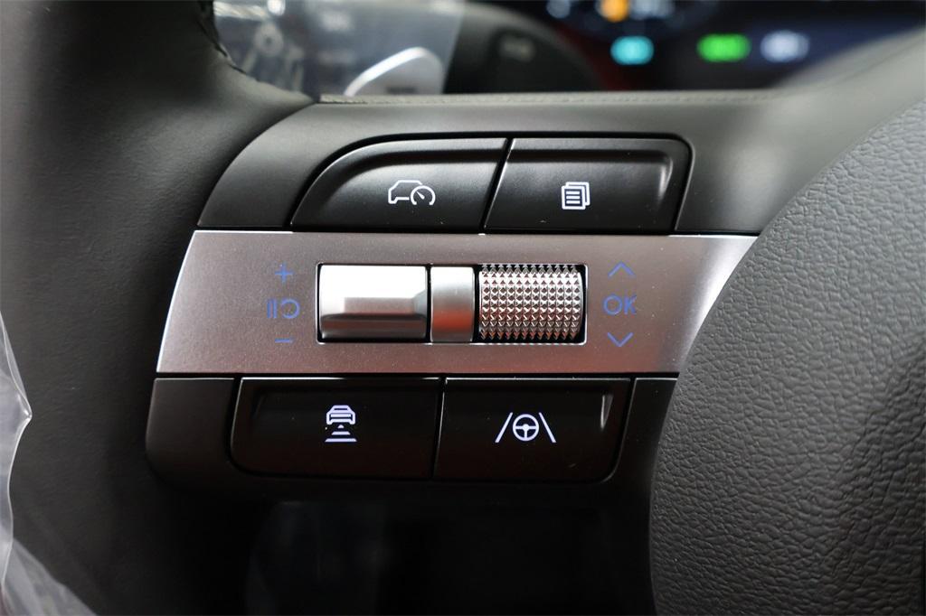 new 2025 Hyundai TUCSON Hybrid car, priced at $39,186