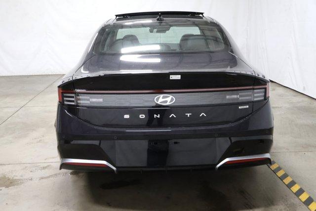new 2025 Hyundai Sonata Hybrid car, priced at $37,801