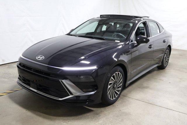 new 2025 Hyundai Sonata Hybrid car, priced at $37,801