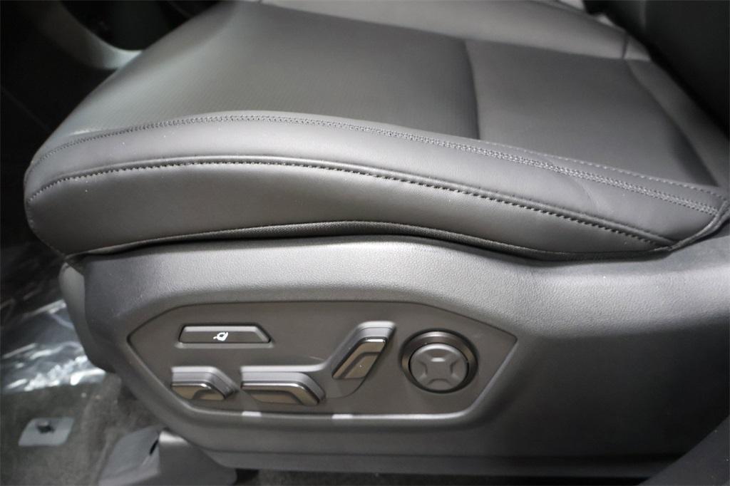 new 2026 Hyundai SANTA FE HEV car, priced at $50,697