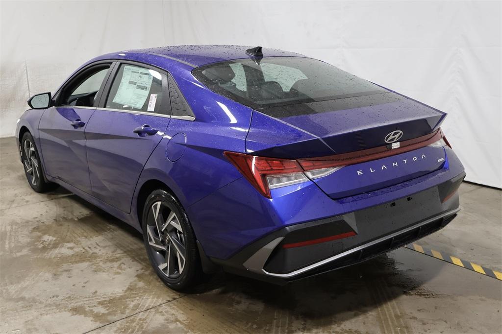 new 2025 Hyundai ELANTRA HEV car, priced at $28,411