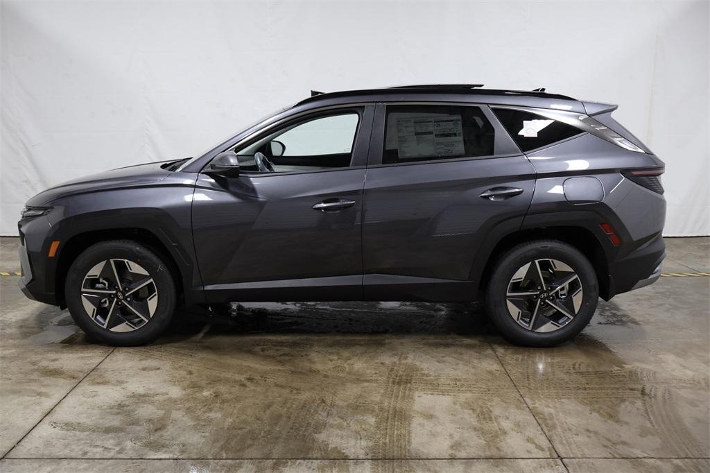 new 2025 Hyundai TUCSON Hybrid car, priced at $33,414