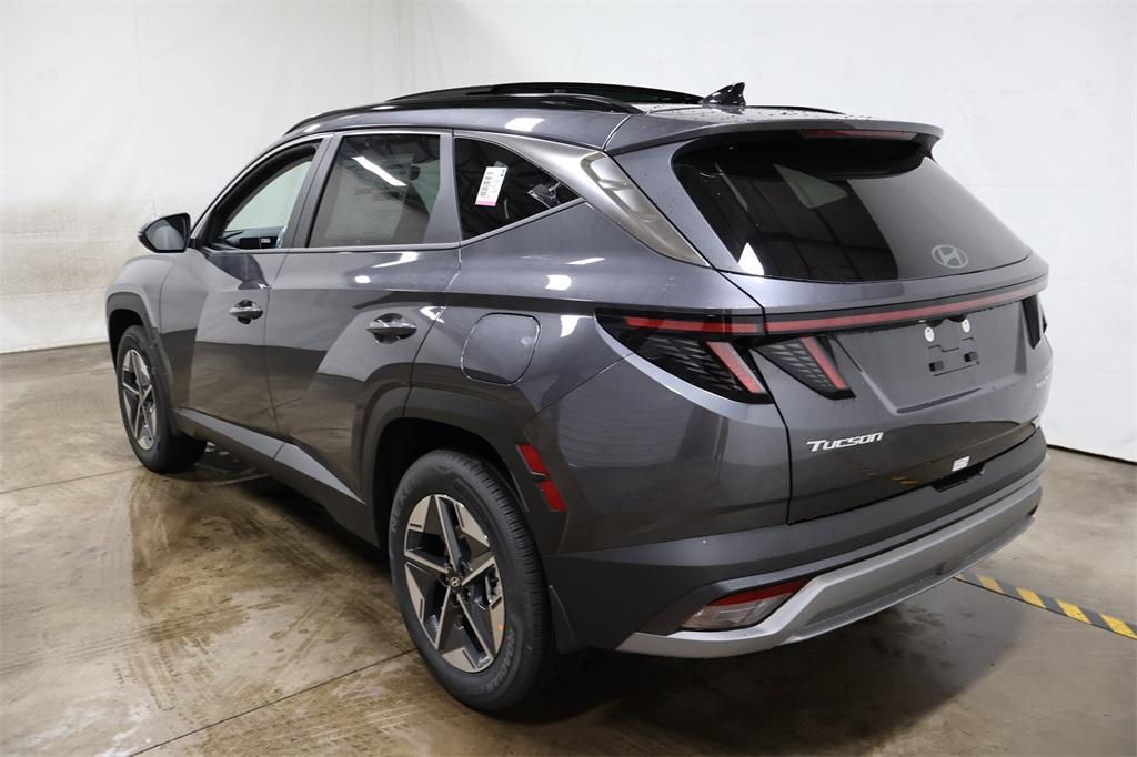 new 2025 Hyundai TUCSON Hybrid car, priced at $33,414